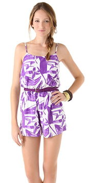 時尚焦點(diǎn) alice + olivia aida 腰帶裝飾短款連身衣，Shopbop 精選穿搭指南